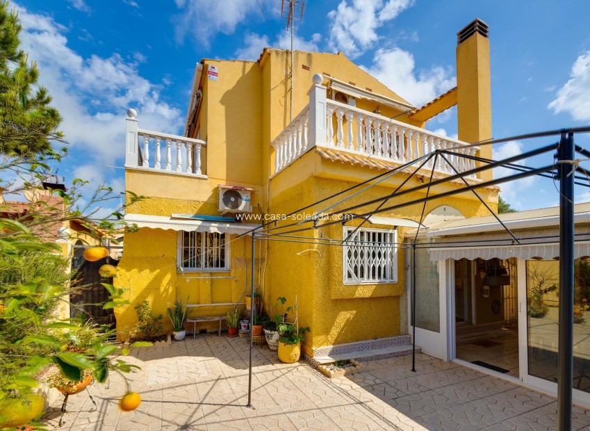 Revente - Villa - Torrevieja - Aguas nuevas