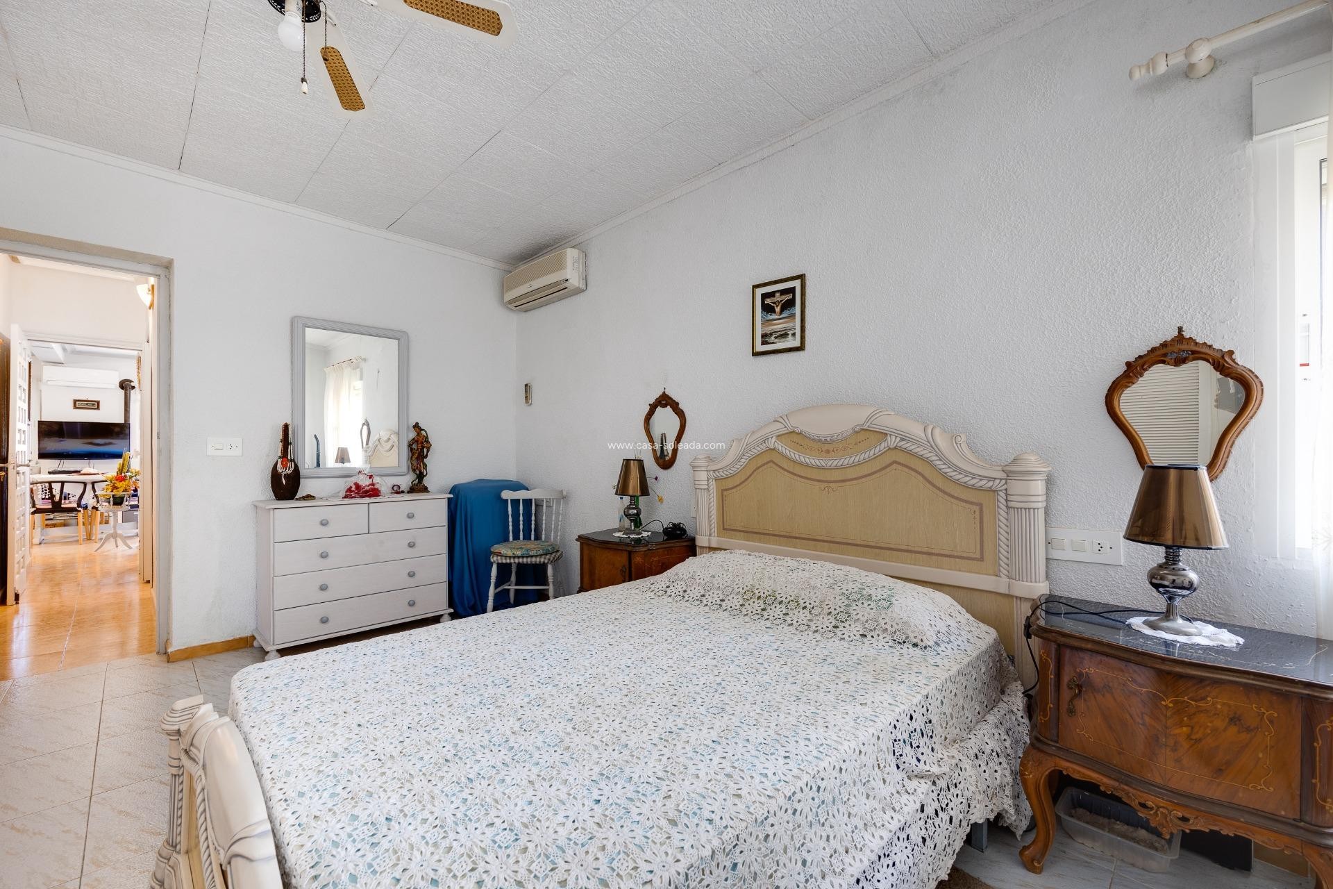 Revente - Villa - Torrevieja - Aguas nuevas