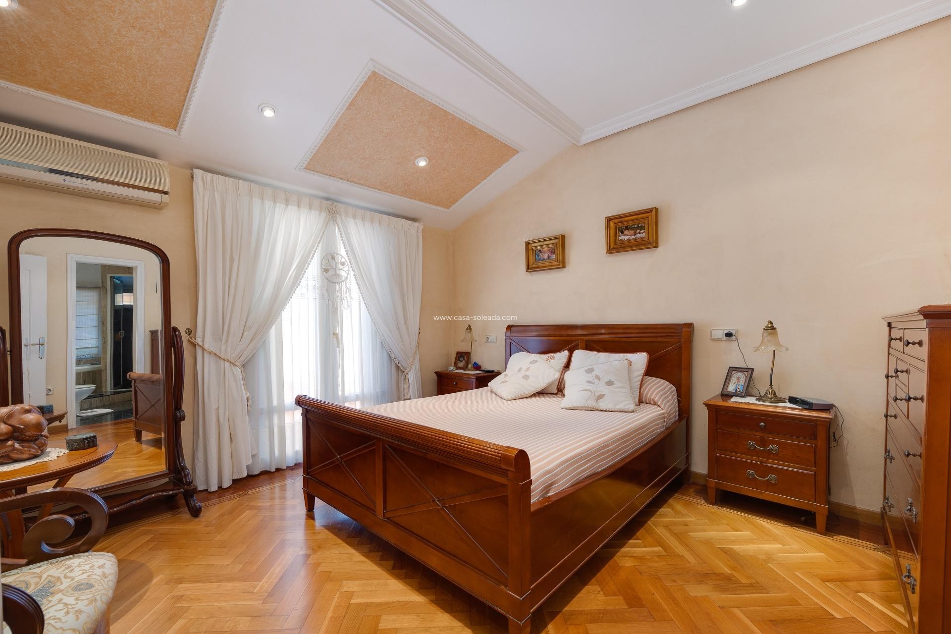 Revente - Villa - Torrevieja - Aguas nuevas