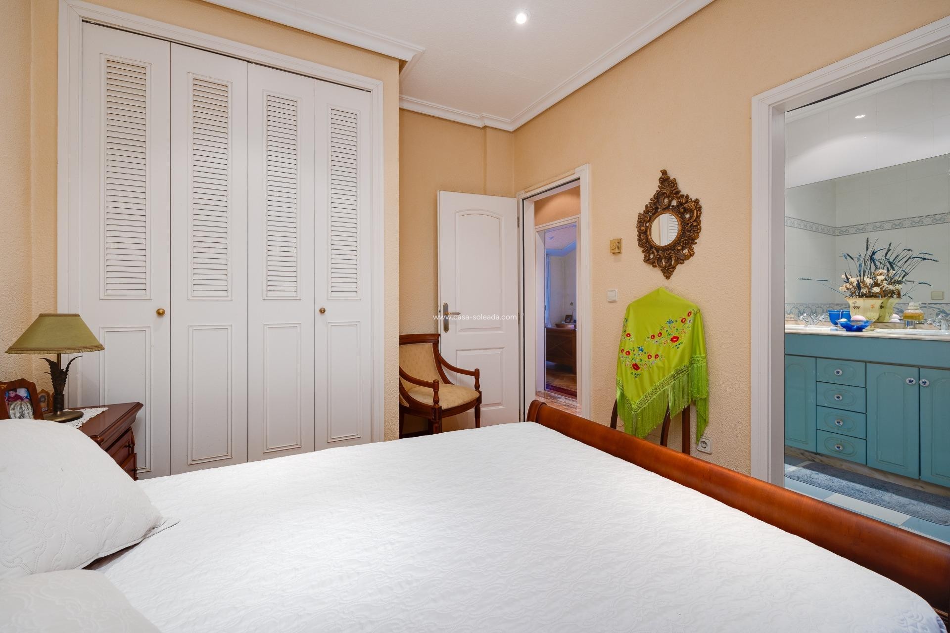 Revente - Villa - Torrevieja - Aguas nuevas
