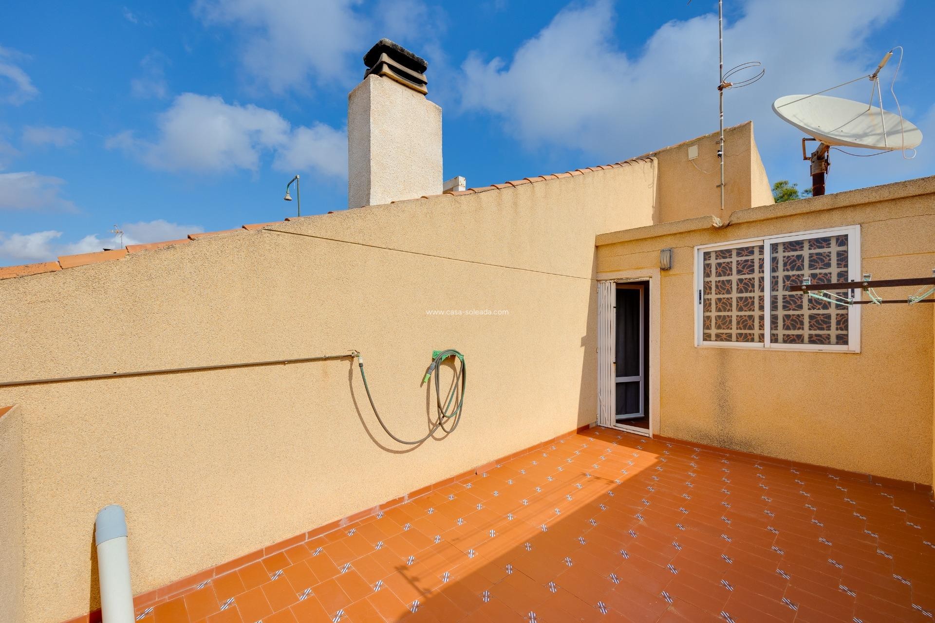 Revente - Villa - Torrevieja - Aguas nuevas