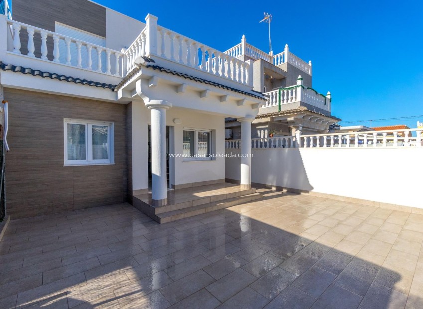 Revente - Villa - Torrevieja - El chaparral