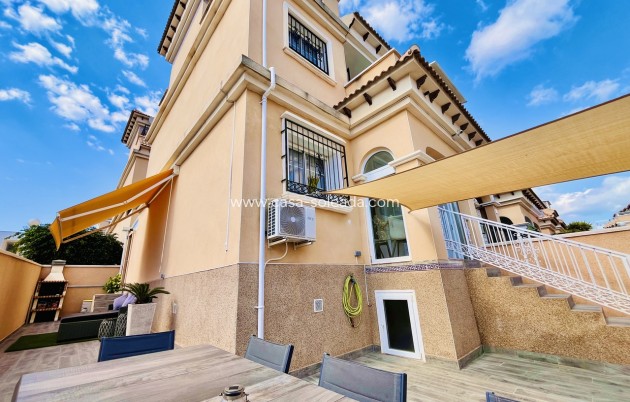 Townhouse - Resale - Villamartin - Villamartín