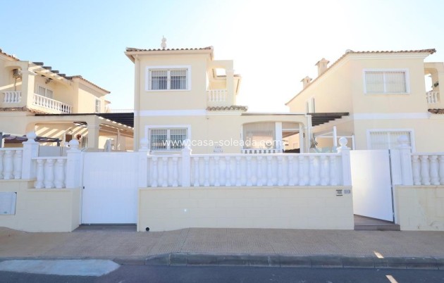 Villa - Herverkoop - Orihuela Costa - Costa Blanca