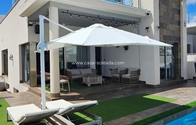 Villa - Herverkoop - Orihuela Costa - Villamartín