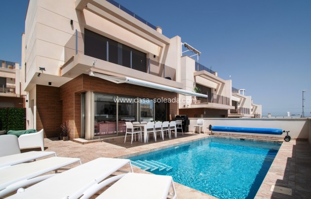 Villa - Herverkoop - Orihuela Costa - Villamartín