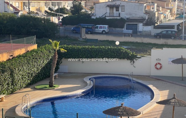 Villa - Herverkoop - Torrevieja - Aguas nuevas