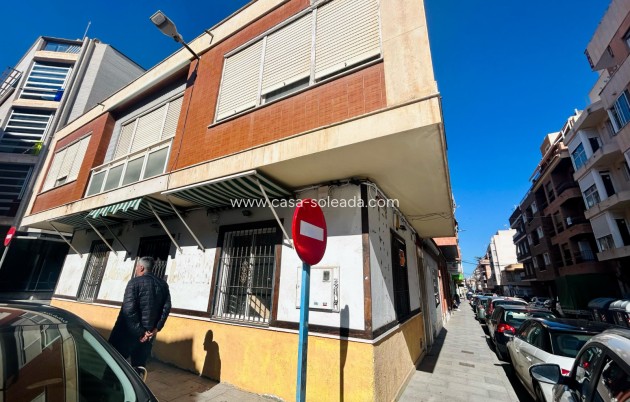 Villa - Herverkoop - Torrevieja - Costa Blanca