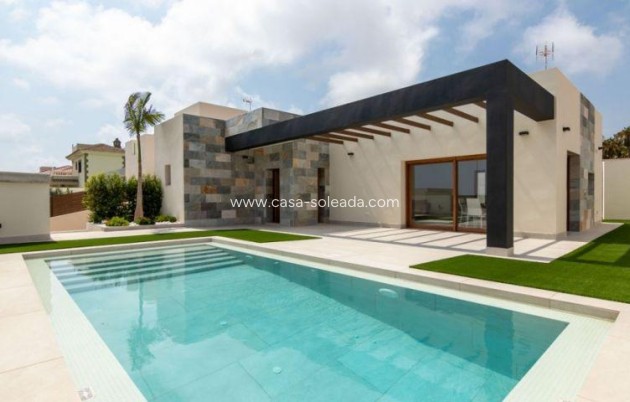 Villa - Obra nueva - Torrevieja - Torrevieja
