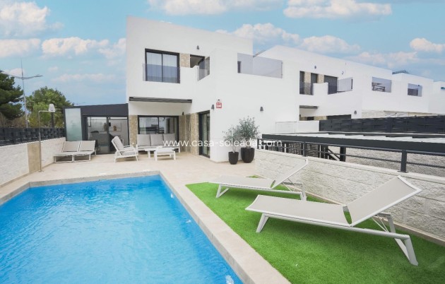 Villa - Reventa - Dolores - Dolores
