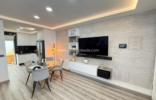 Villa - Reventa - Orihuela Costa - Villamartín