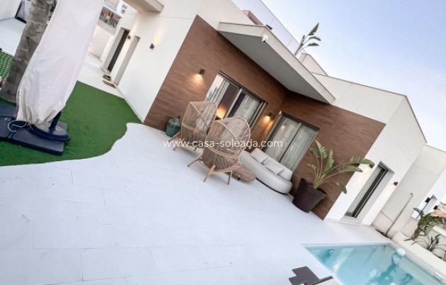 Villa - Reventa - San Miguel de Salinas - San Miguel de Salinas