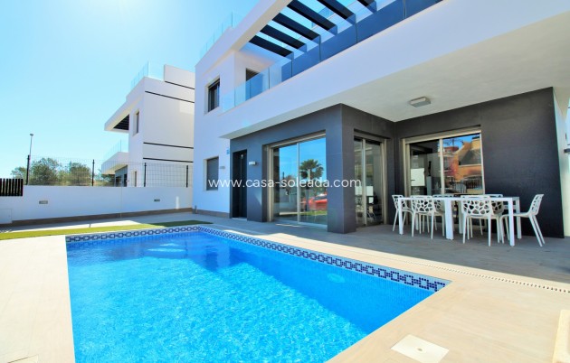 Villa - Reventa - Villamartin - Villamartín