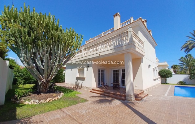 Villa - Wiederverkauf - Cabo Roig - Cabo Roig