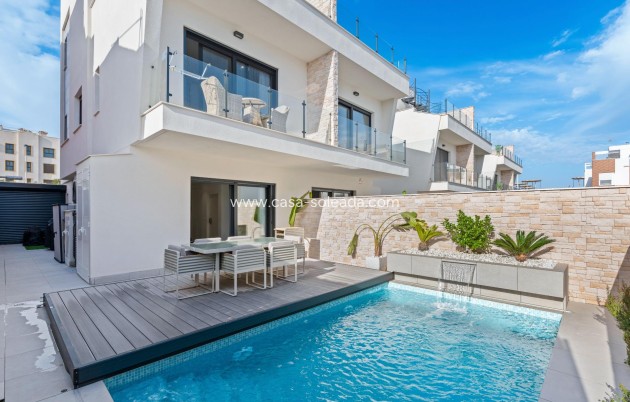 Villa - Wiederverkauf - Guardamar del Segura - CSRES-67845