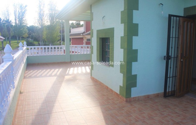 Villa - Wiederverkauf - Los Altos - Los Altos