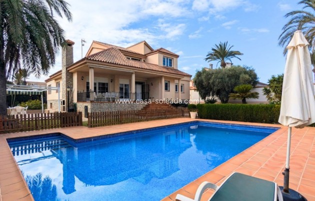 Villa - Wiederverkauf - Mil Palmeras - Costa Blanca