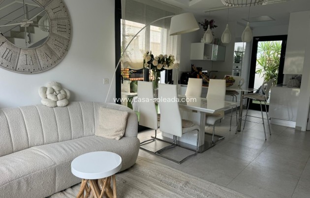 Villa - Wiederverkauf - Orihuela Costa - Pau 26