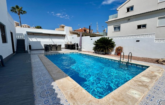 Villa - Wiederverkauf - Torrevieja - Costa Blanca