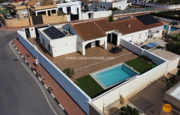 Villa - Wiederverkauf - Torrevieja - Costa Blanca