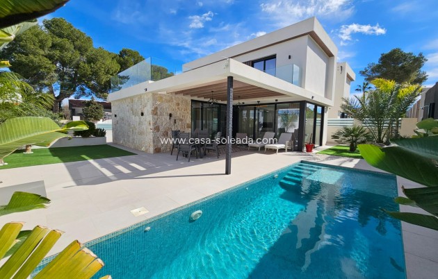 Villa - Wiederverkauf - Torrevieja - Los Balcones