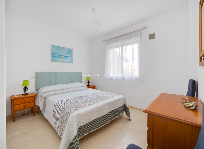 Wiederverkauf - Bungalow - Torrevieja - Aguas nuevas