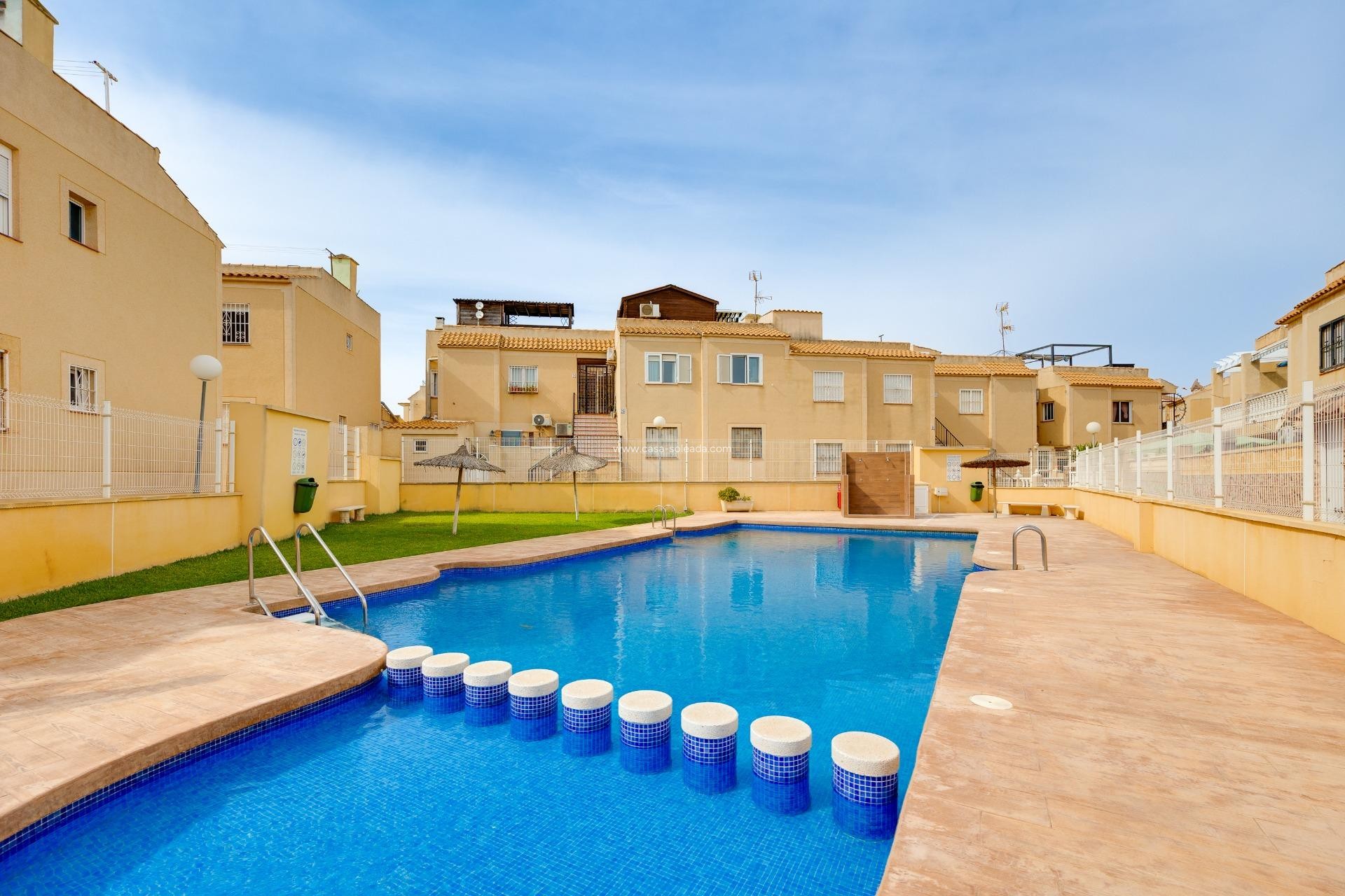 Wiederverkauf - Bungalow - Torrevieja - Aguas nuevas