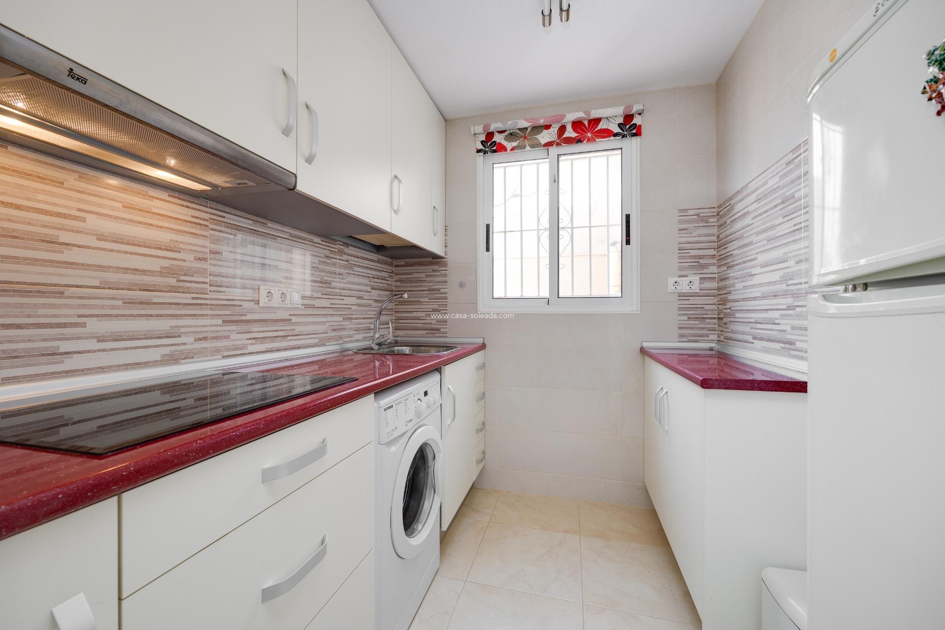 Wiederverkauf - Bungalow - Torrevieja - Aguas nuevas