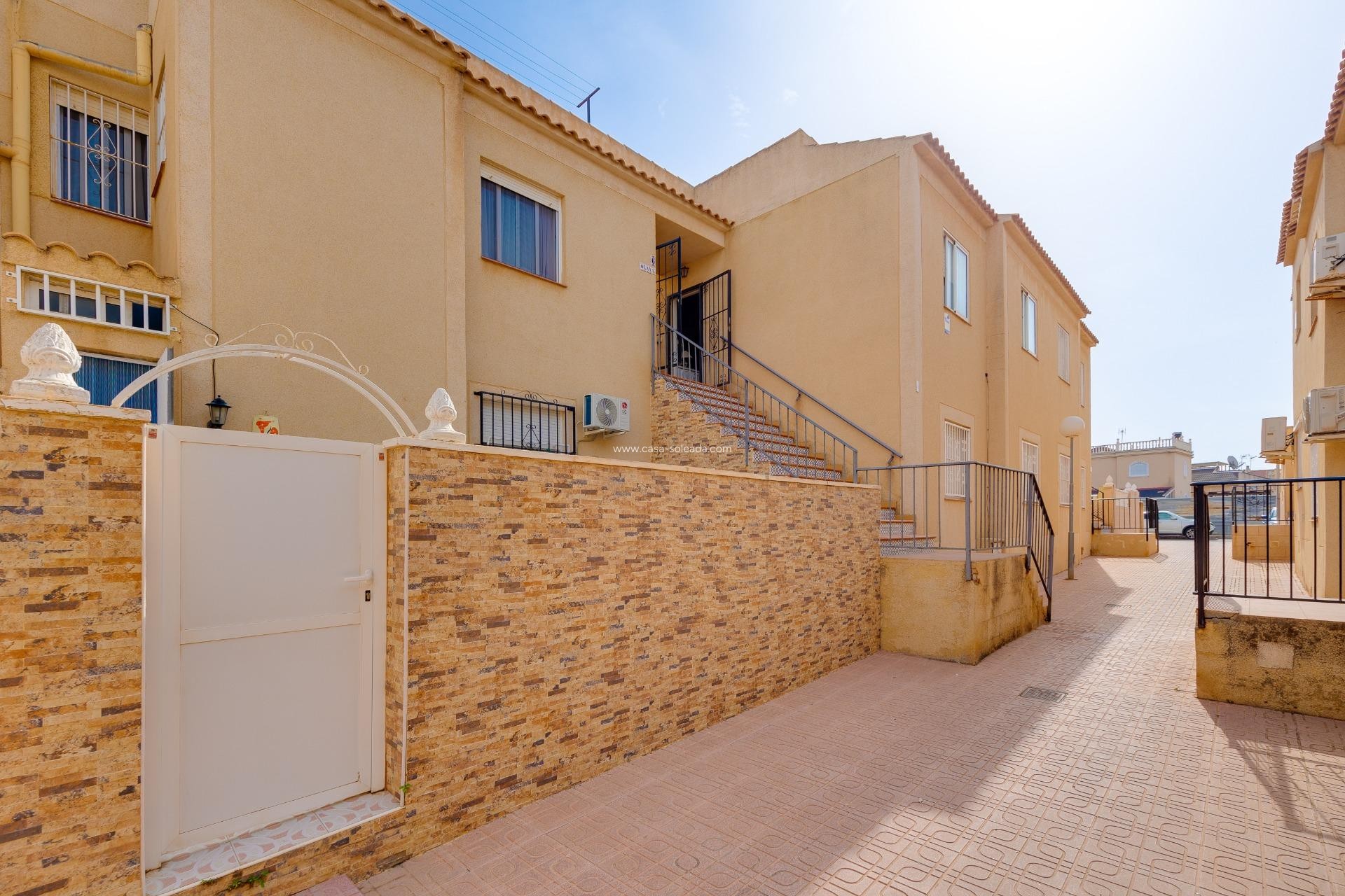 Wiederverkauf - Bungalow - Torrevieja - Aguas nuevas