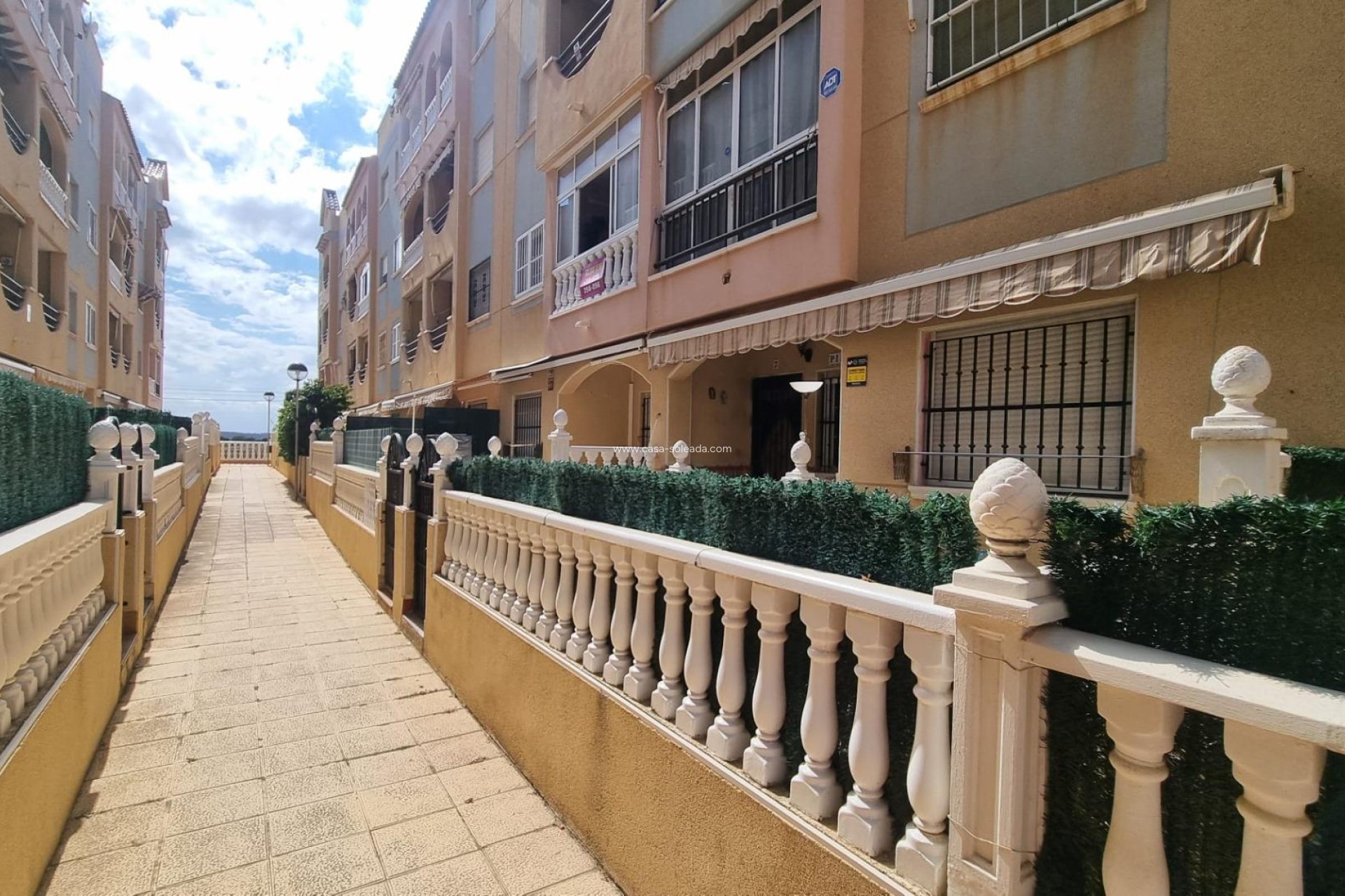 Wiederverkauf - Bungalow - Torrevieja - Playa De La Mata