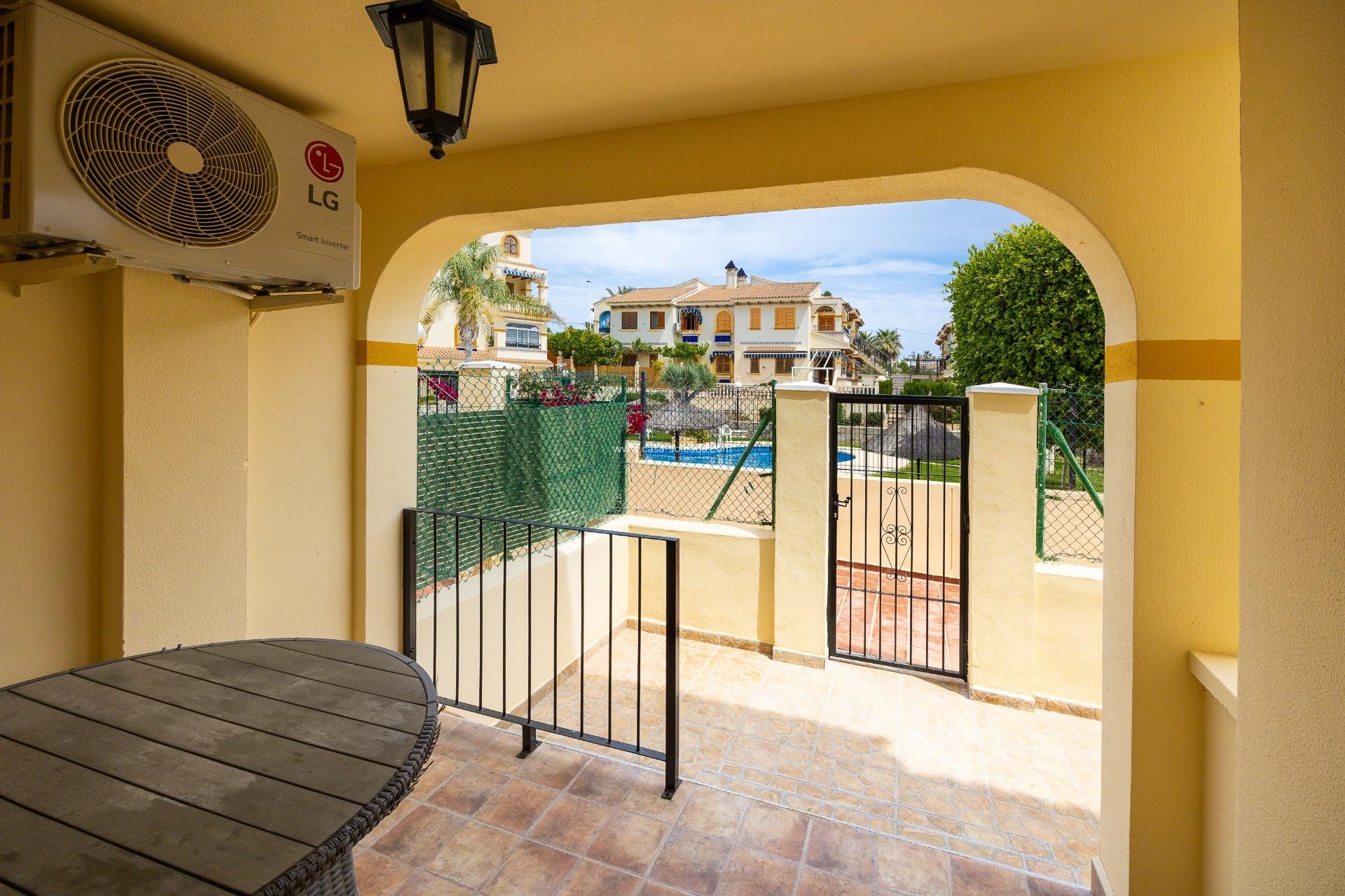 Wiederverkauf - Bungalow - Torrevieja - Torre La Mata
