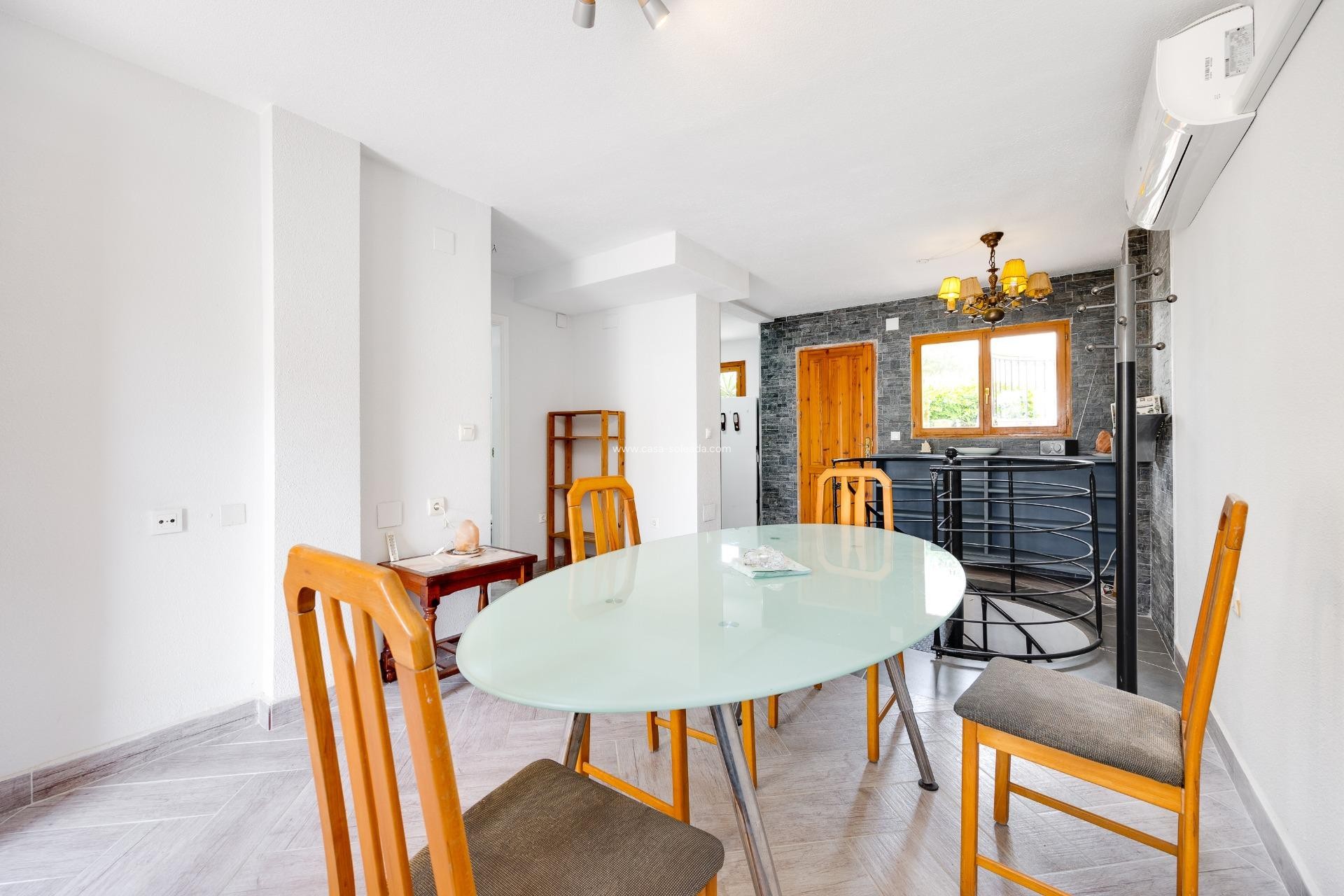 Wiederverkauf - Bungalow - Torrevieja - Torre La Mata