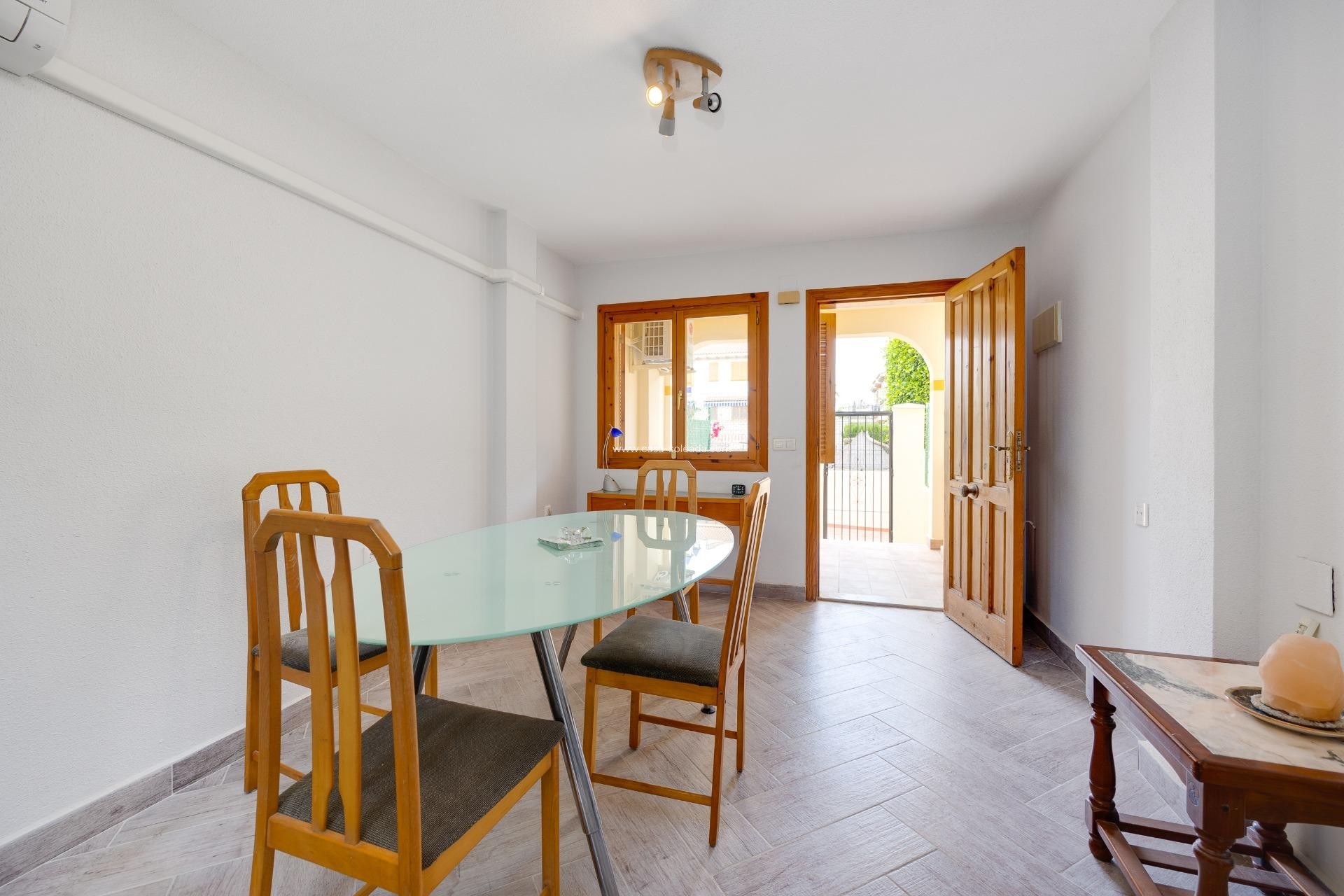 Wiederverkauf - Bungalow - Torrevieja - Torre La Mata