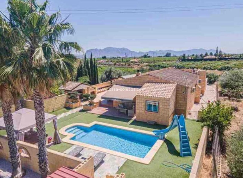 Wiederverkauf - Country Property/Finca - Albatera - Inland