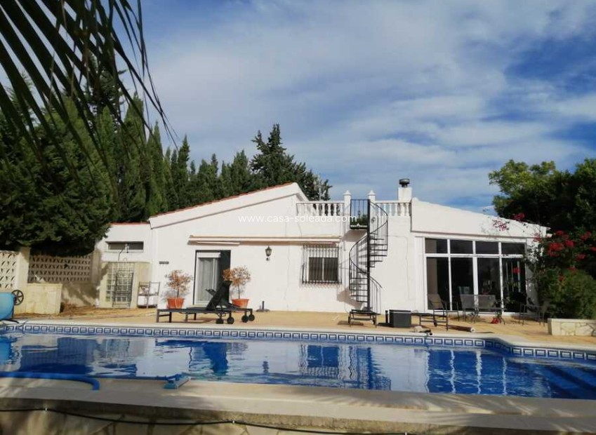 Wiederverkauf - Country Property/Finca - Crevillente - Inland