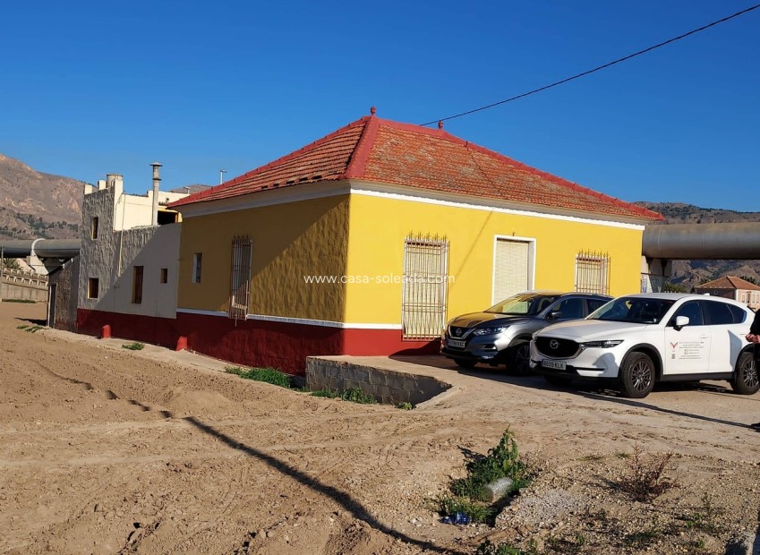 Wiederverkauf - Country Property/Finca - Orihuela - Desamparados
