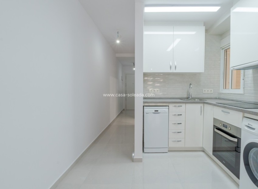 Wiederverkauf - Flat - Torrevieja - Avenida Habaneras - Curva de Palangre