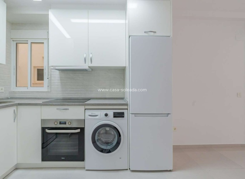 Wiederverkauf - Flat - Torrevieja - Avenida Habaneras - Curva de Palangre