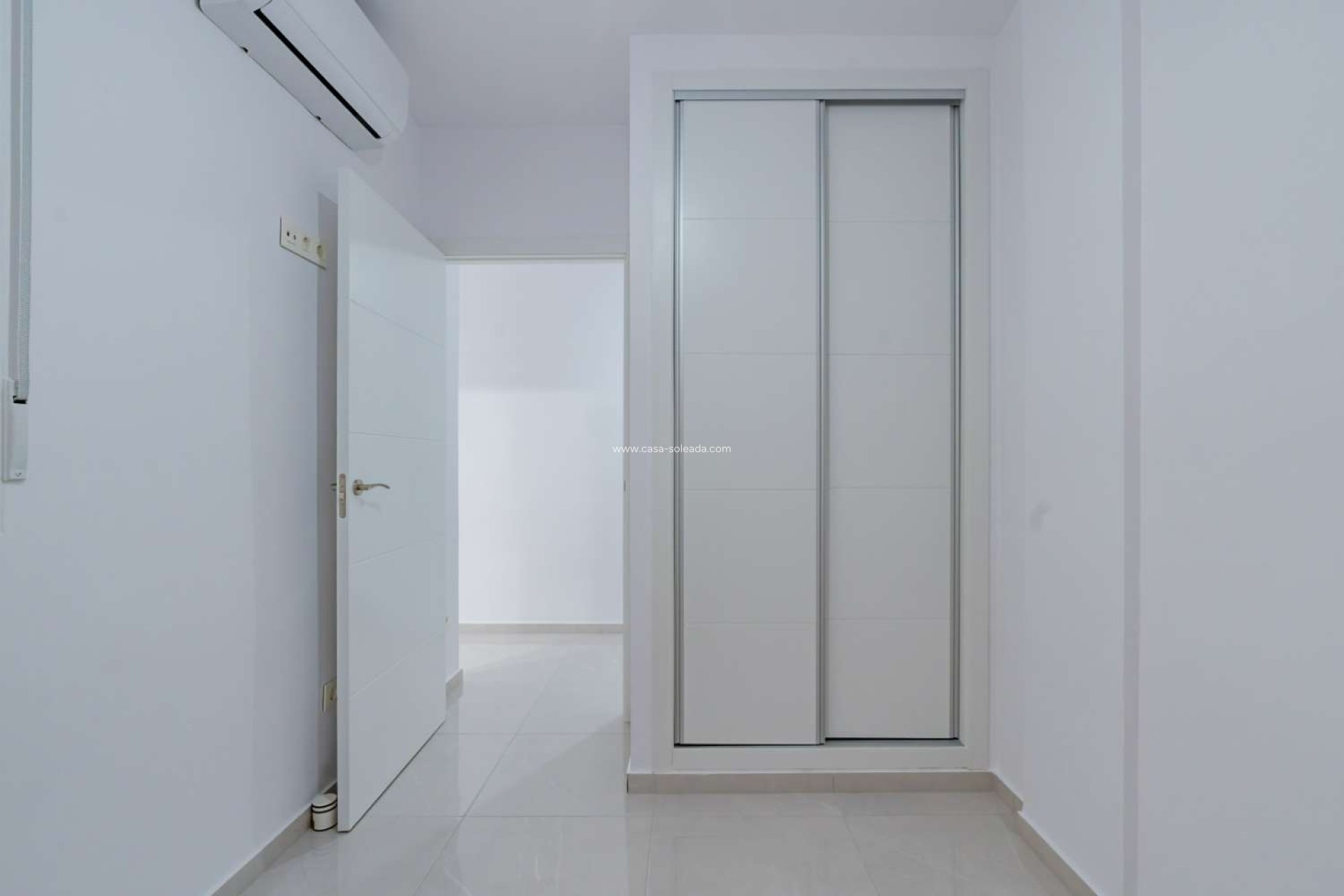 Wiederverkauf - Flat - Torrevieja - Avenida Habaneras - Curva de Palangre