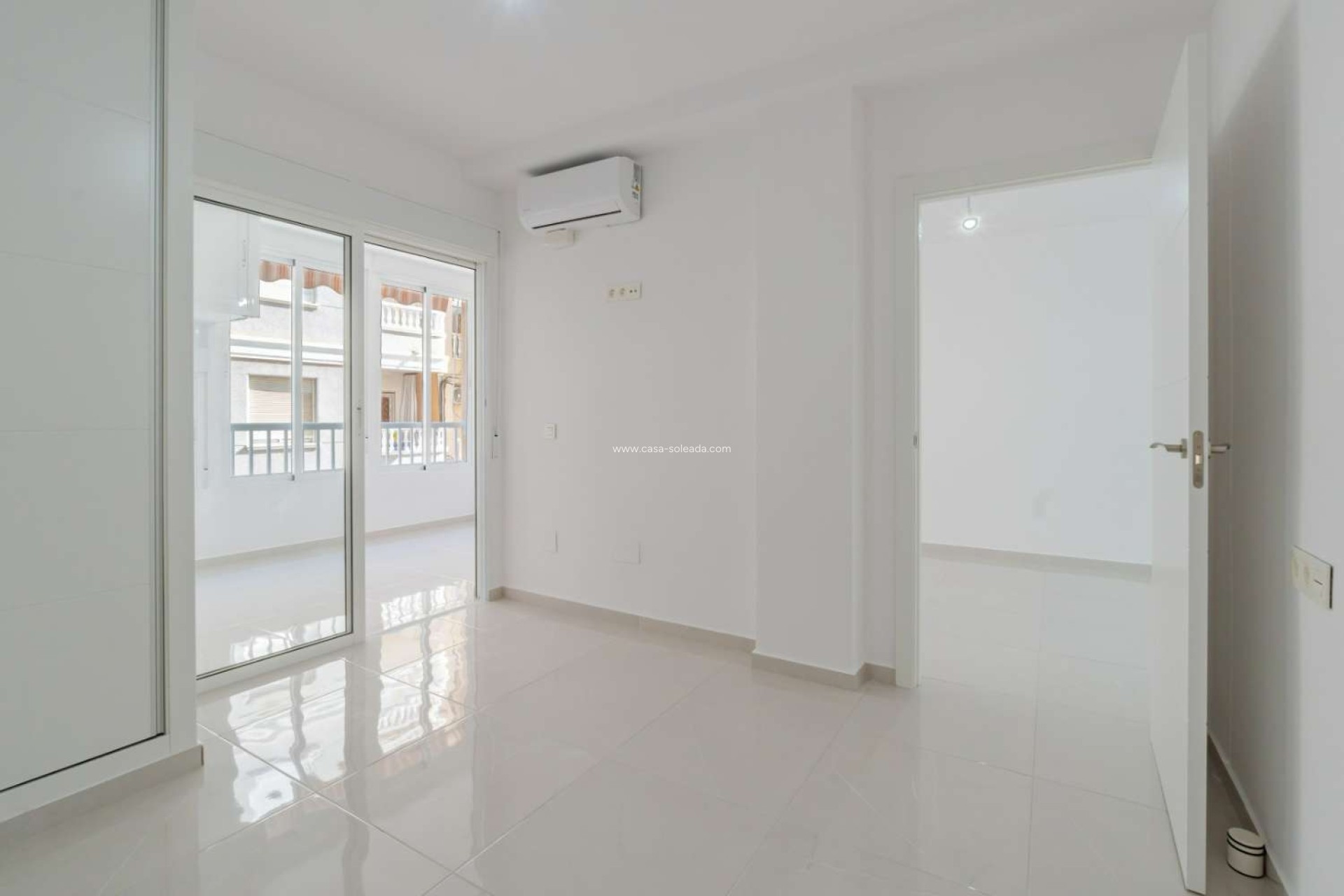 Wiederverkauf - Flat - Torrevieja - Avenida Habaneras - Curva de Palangre