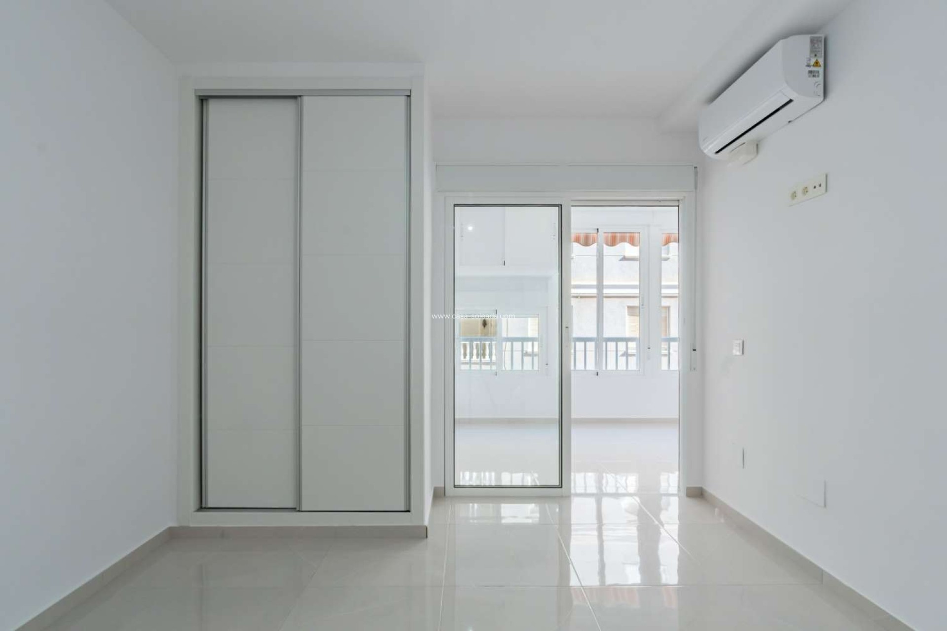 Wiederverkauf - Flat - Torrevieja - Avenida Habaneras - Curva de Palangre