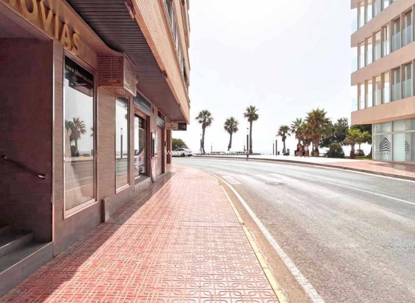 Wiederverkauf - Kommerziell - Torrevieja - Playa del Cura