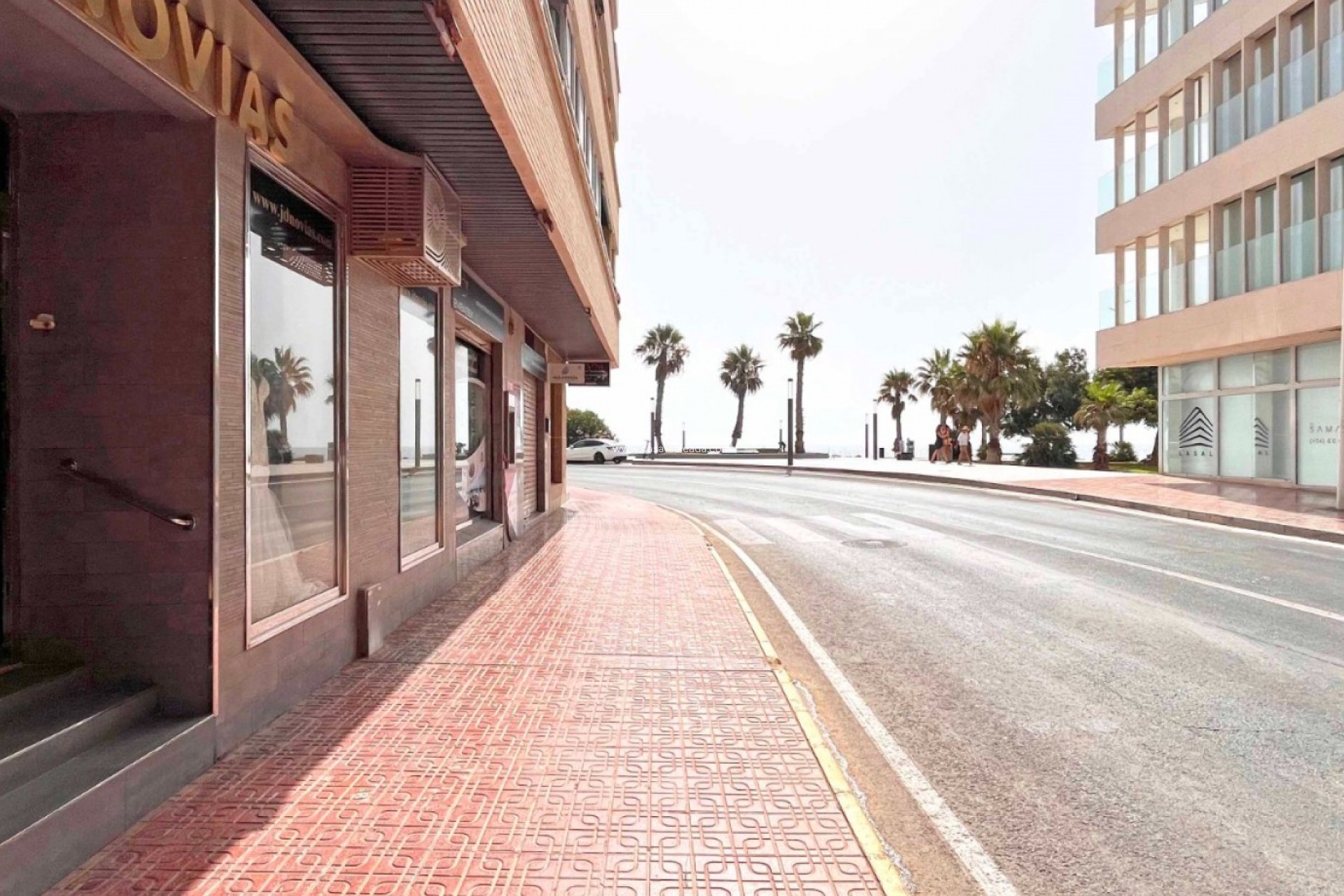 Wiederverkauf - Kommerziell - Torrevieja - Playa del Cura