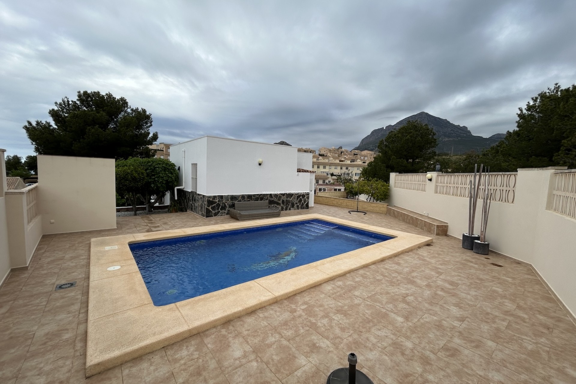 Wiederverkauf - Villa - La Nucía - Costa Blanca