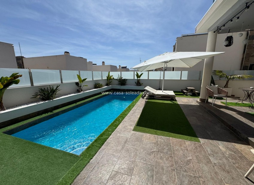 Wiederverkauf - Villa - Orihuela Costa - Costa Blanca