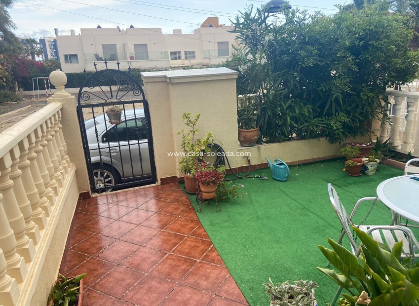 Wiederverkauf - Villa - Orihuela Costa - Punta Prima