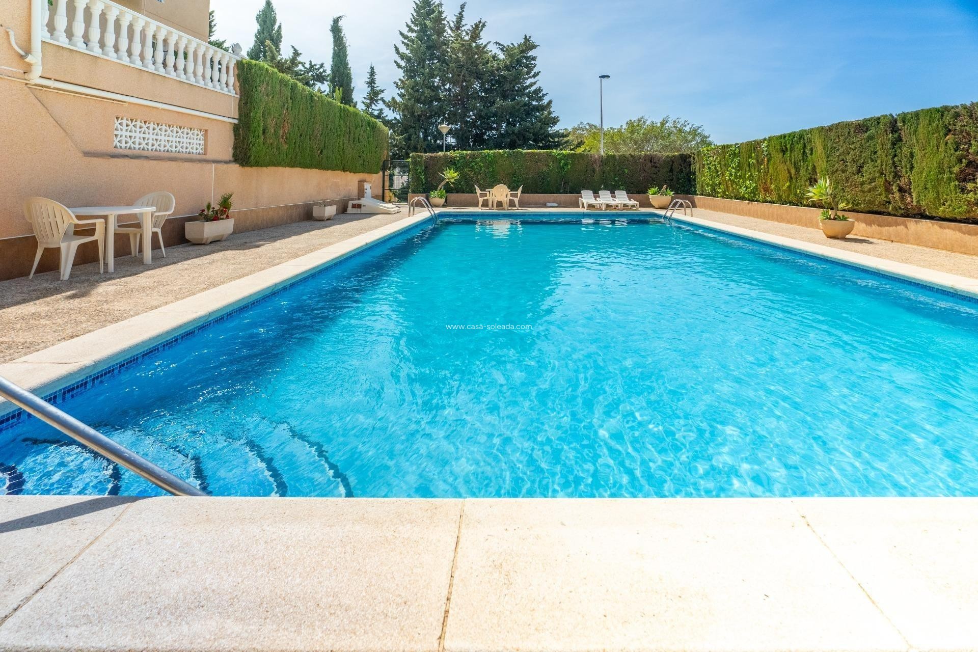 Wiederverkauf - Villa - Orihuela Costa - Punta Prima