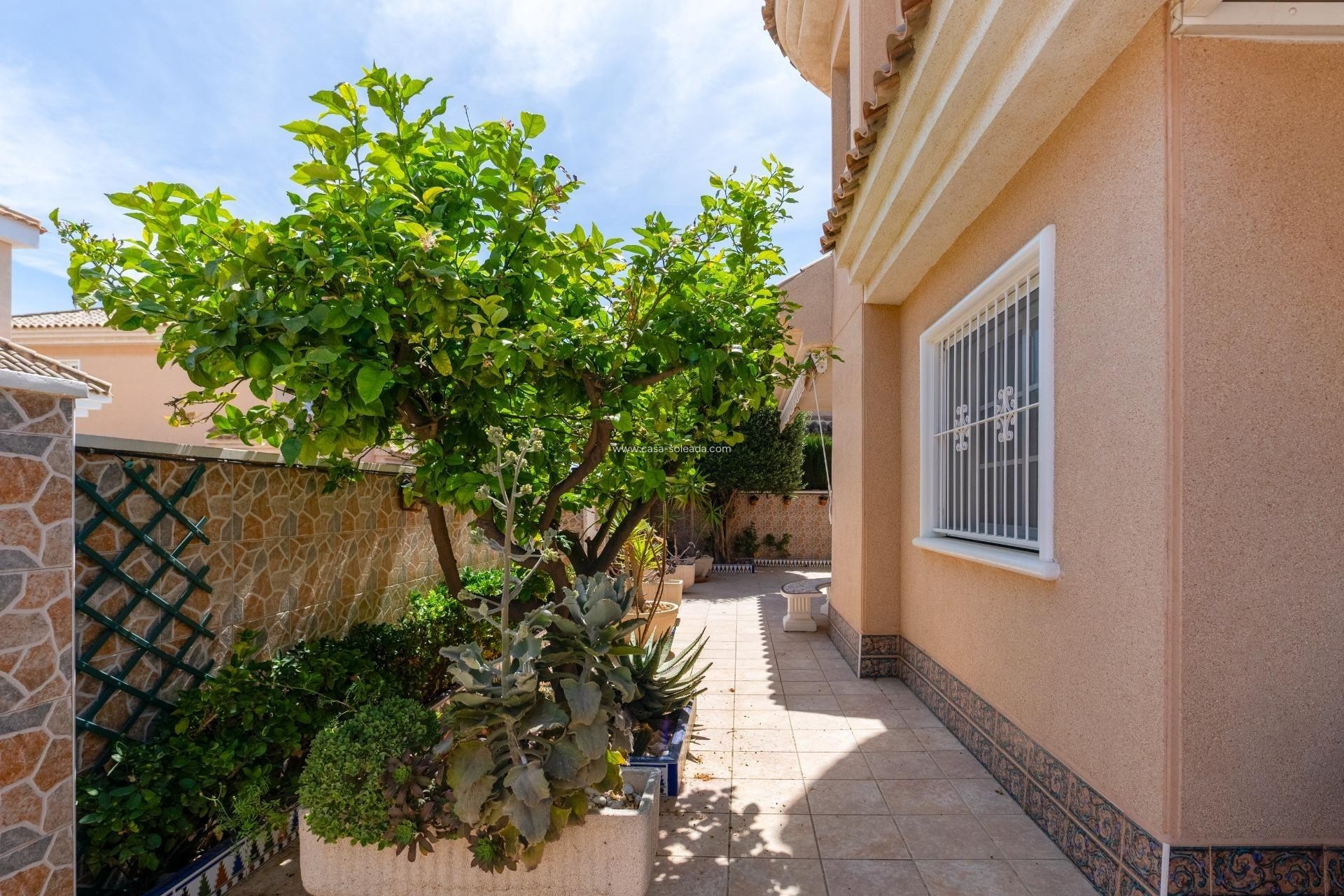 Wiederverkauf - Villa - Orihuela Costa - Punta Prima