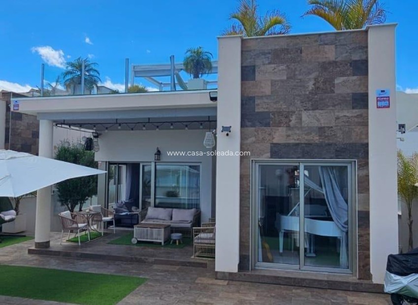 Wiederverkauf - Villa - Orihuela Costa - Villamartín