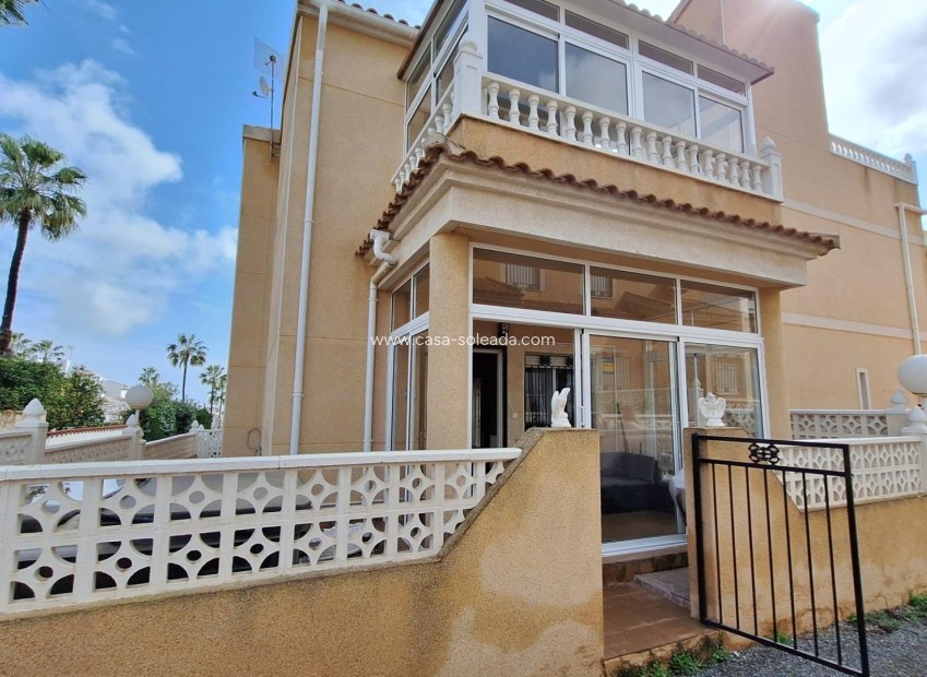 Wiederverkauf - Villa - Orihuela Costa - Villamartín